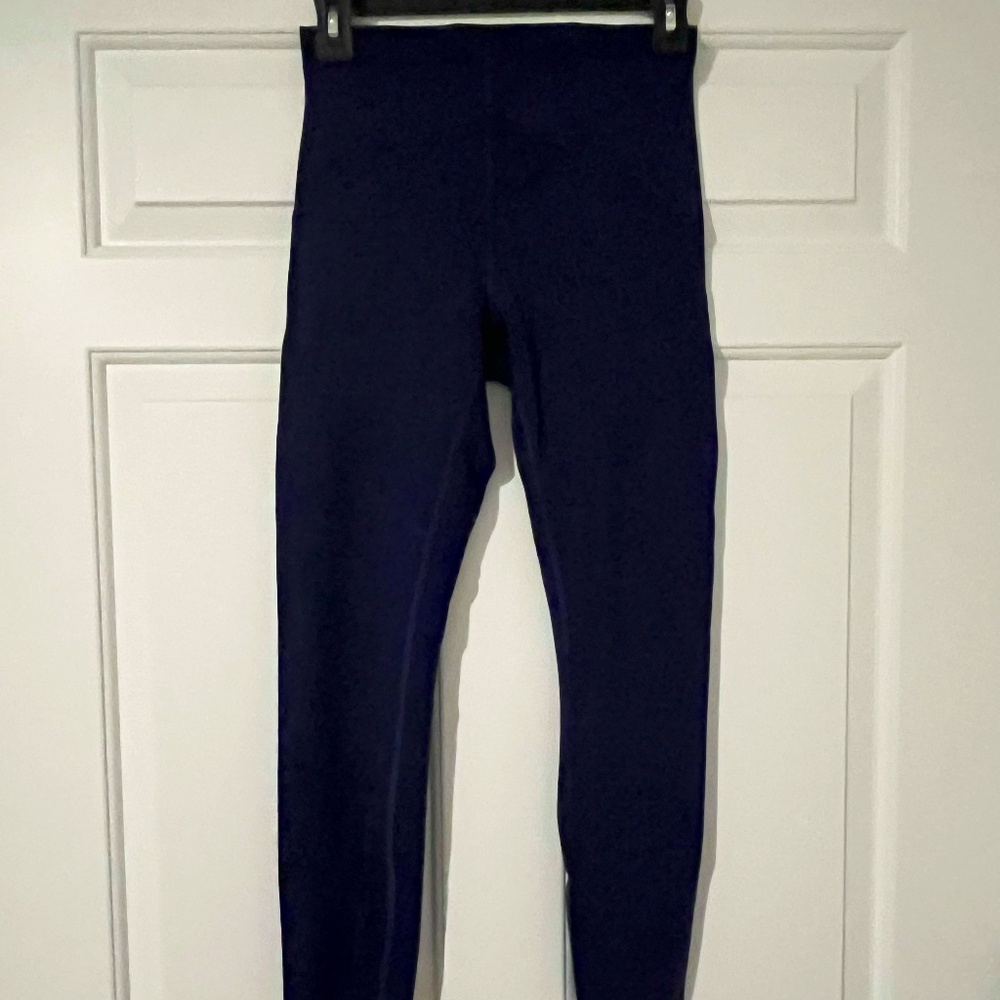 Lululemon | InStill High-Rise Tight 25" Navy | Size 6